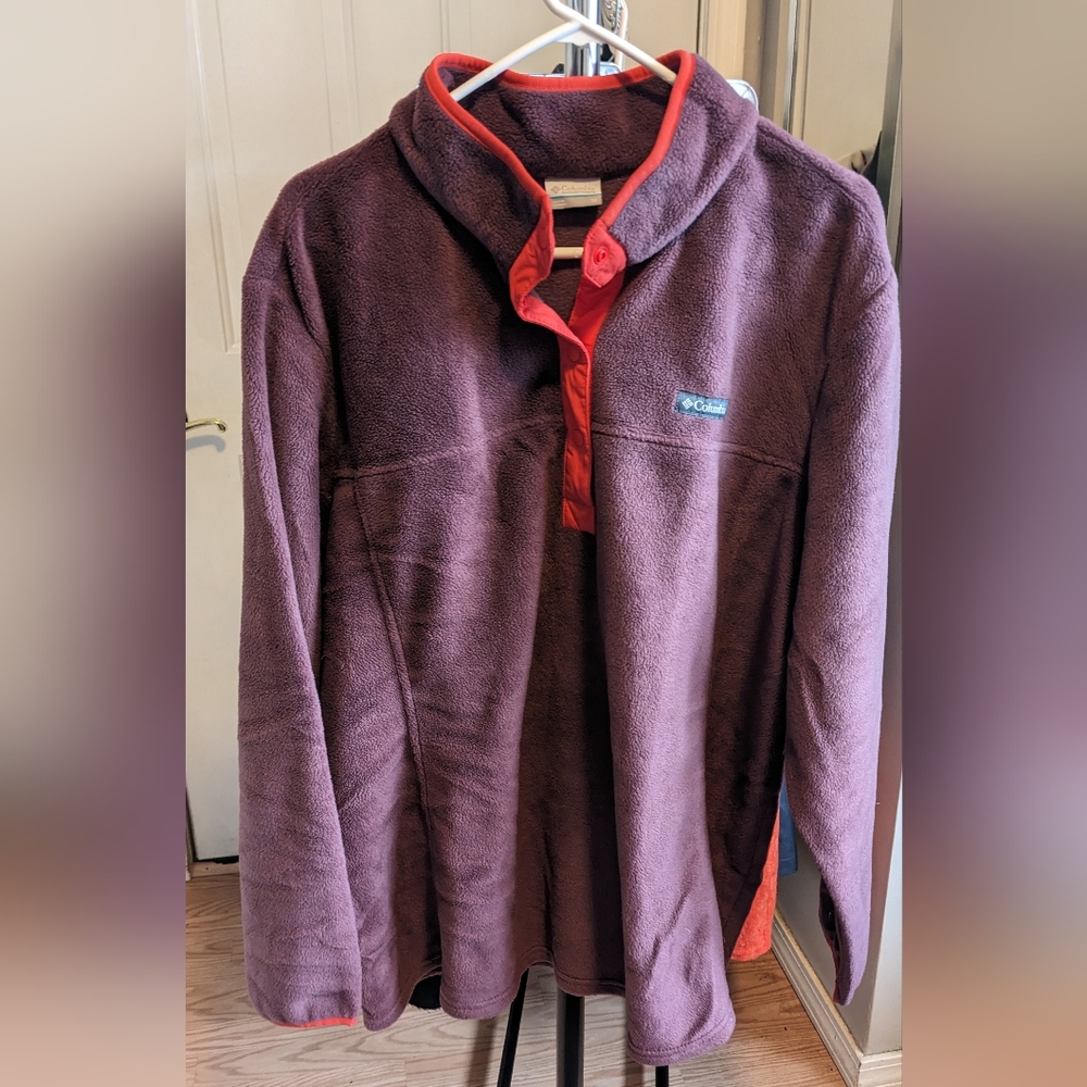 Columbia Women's Plum Fleece Pullover with Red Trim